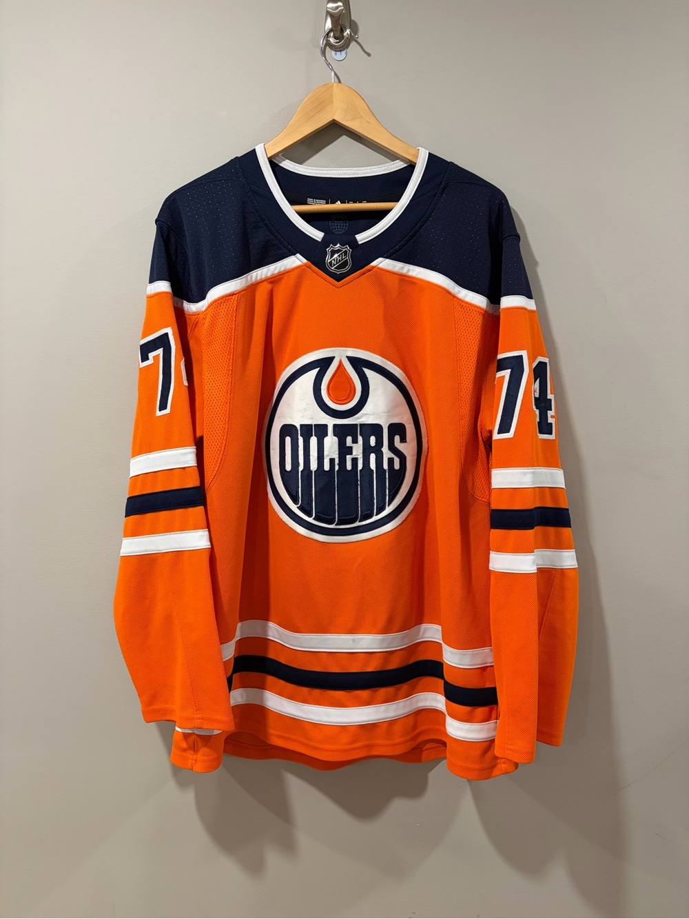 Edmonton Oilers Adidas Authentic Ethan Bear #74 Jersey Size 56 XXL
